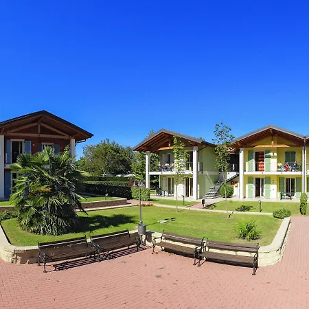 מלון דירות Alice