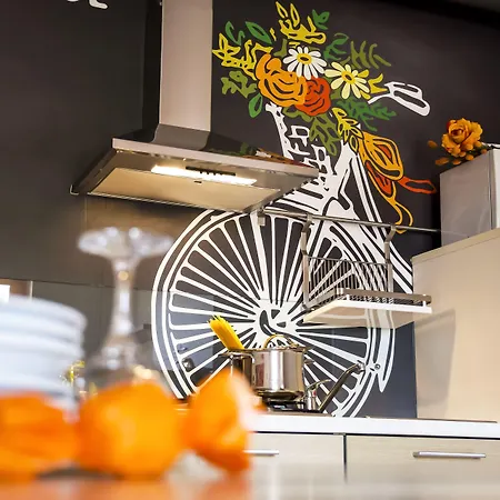 Alice מלון דירות 3*